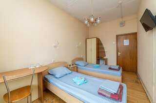 Гостиница Меридиан Архангельск Номер эконом с 2 односпальными кроватями-5